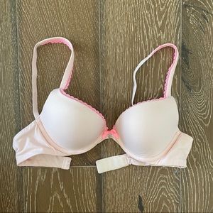 Victoria’s Secret Pink Lace Trim Bra